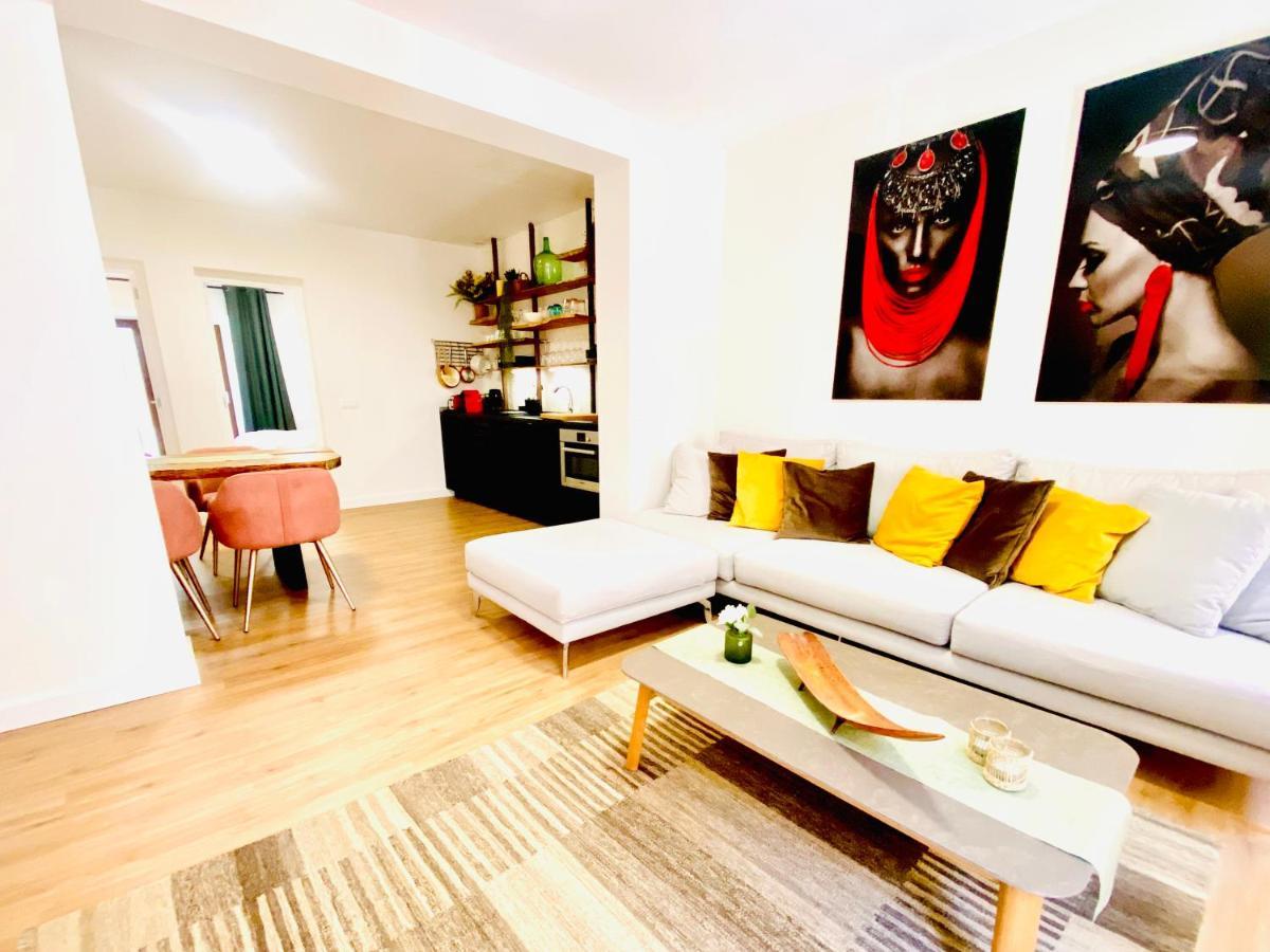 Appart hôtel With 2-en Bedrooms *